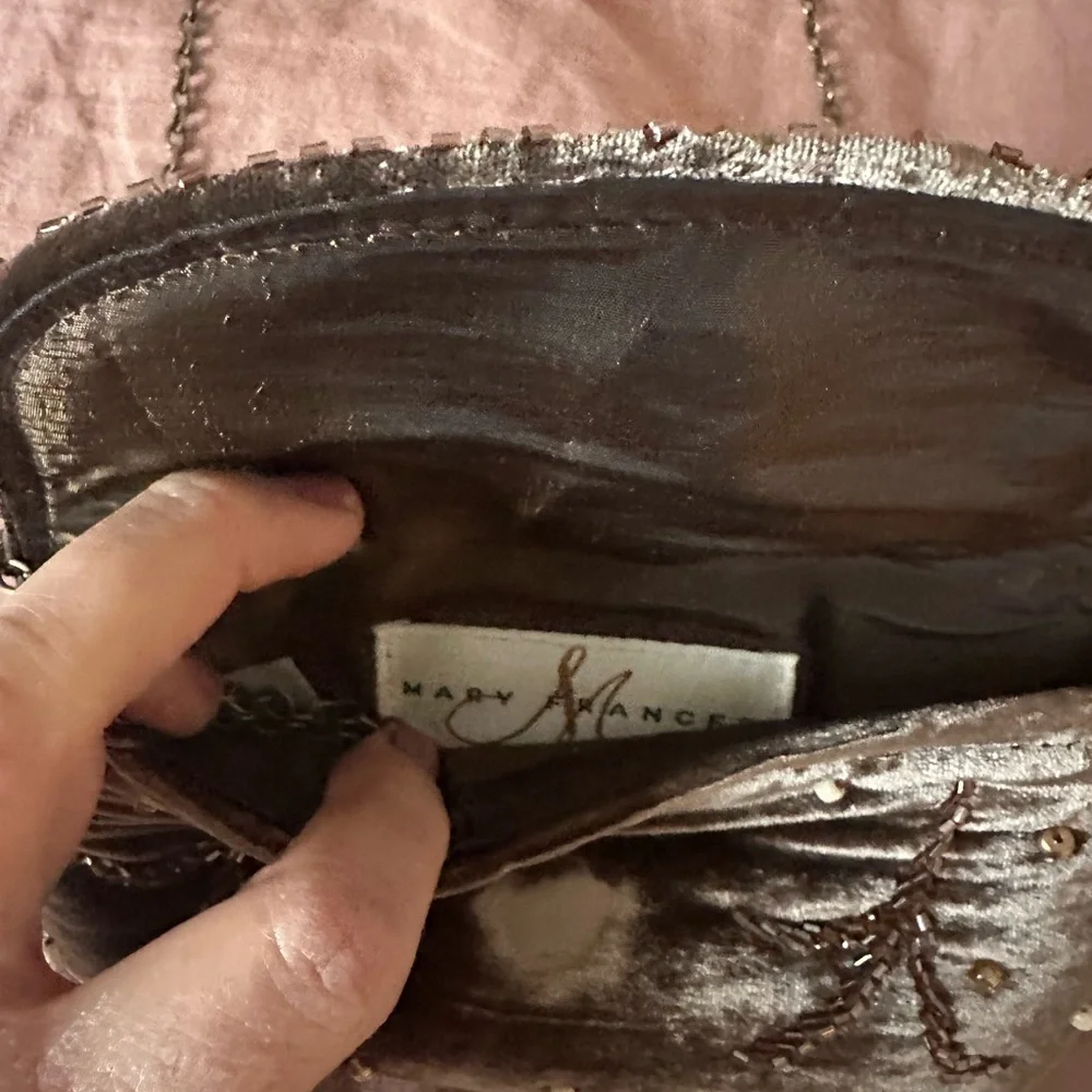 Mary Frances Embellished Velvet & Beaded Crossbody Excellent  Condition - Picture 3 of 6